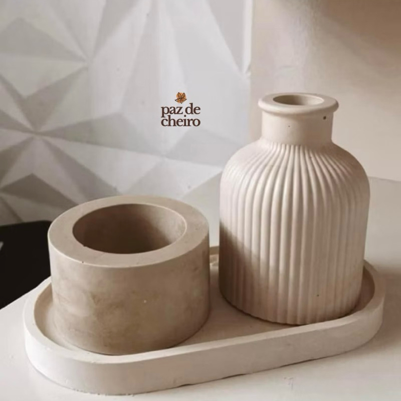 Kit Vaso Minimalista + Bandeja Decorativa + Vela Aromática | Produto Artesanal.