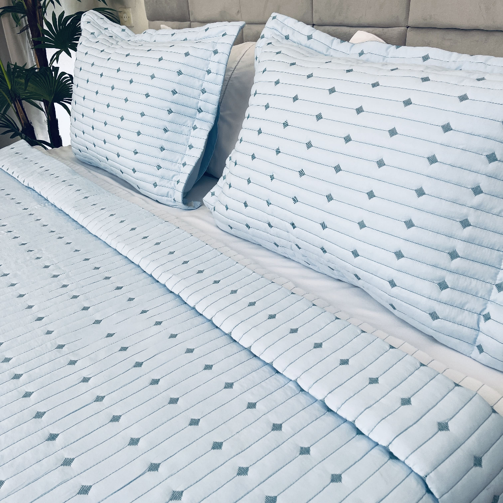 Kit Cobre Leito Casal Padrão 3 Pçs Decor Bordado Sofisticado